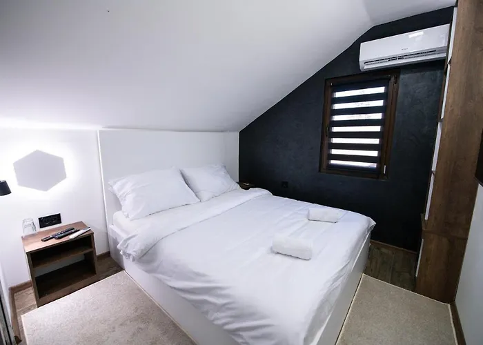 Lux Jefimija アパート *