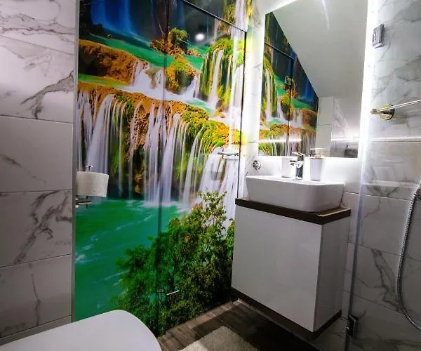 Lux Jefimija アパート *